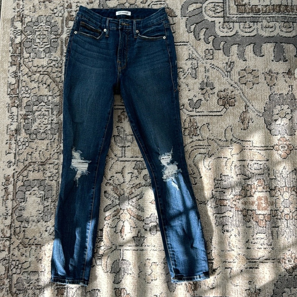 Good American Good Legs Cropped Blue Jeans